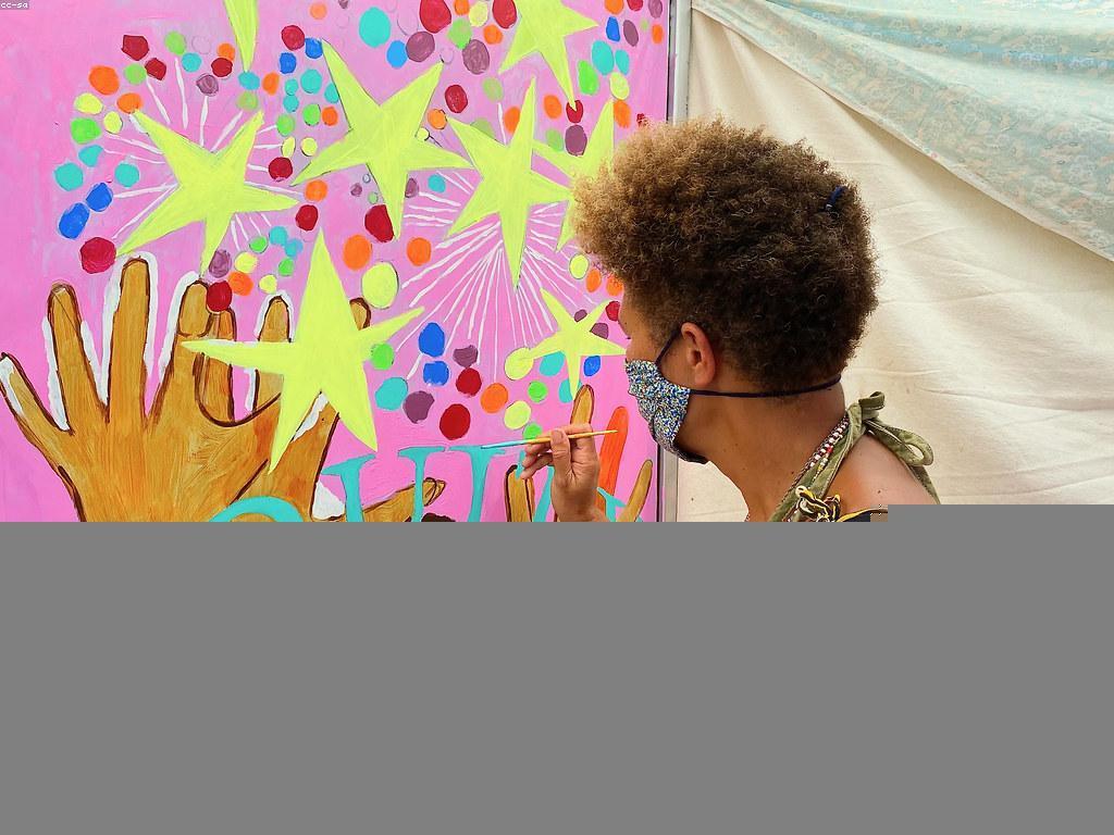 ការបង្កើតនូវអនុស្សាវរីយ៍ថ្មីៗនៅក្នុងមជ្ឈមណ្ឌលគាំទ្រ